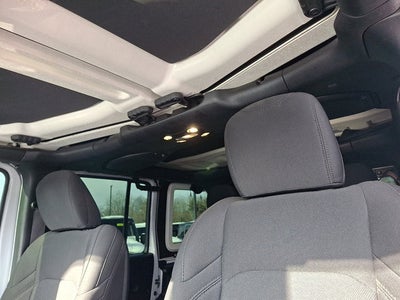 2022 Jeep Wrangler Unlimited Willys RECON