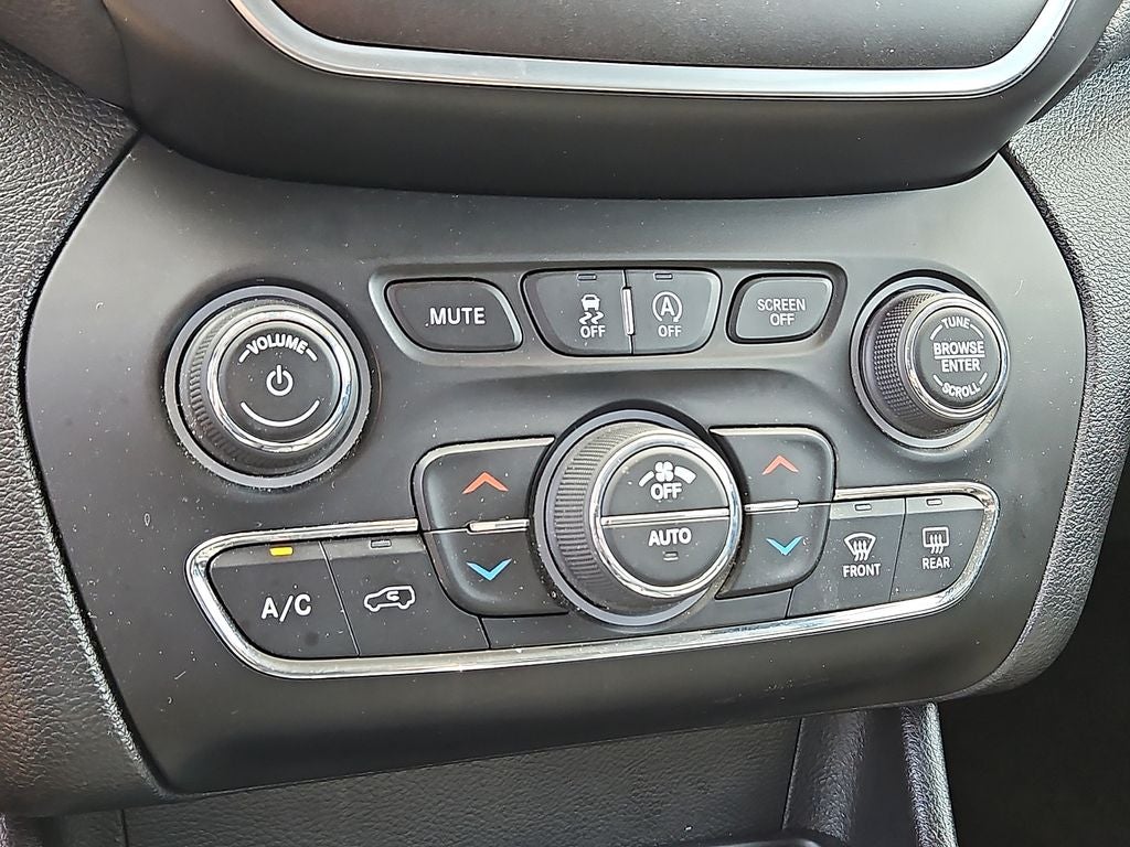 2022 Jeep Cherokee Trailhawk