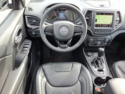 2023 Jeep Cherokee Altitude Lux