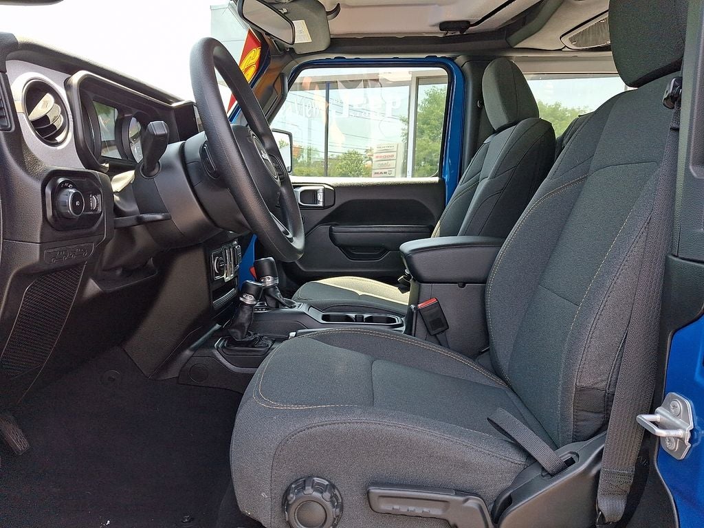 2025 Jeep Wrangler Sport