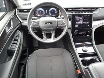 2023 Jeep Grand Cherokee Laredo