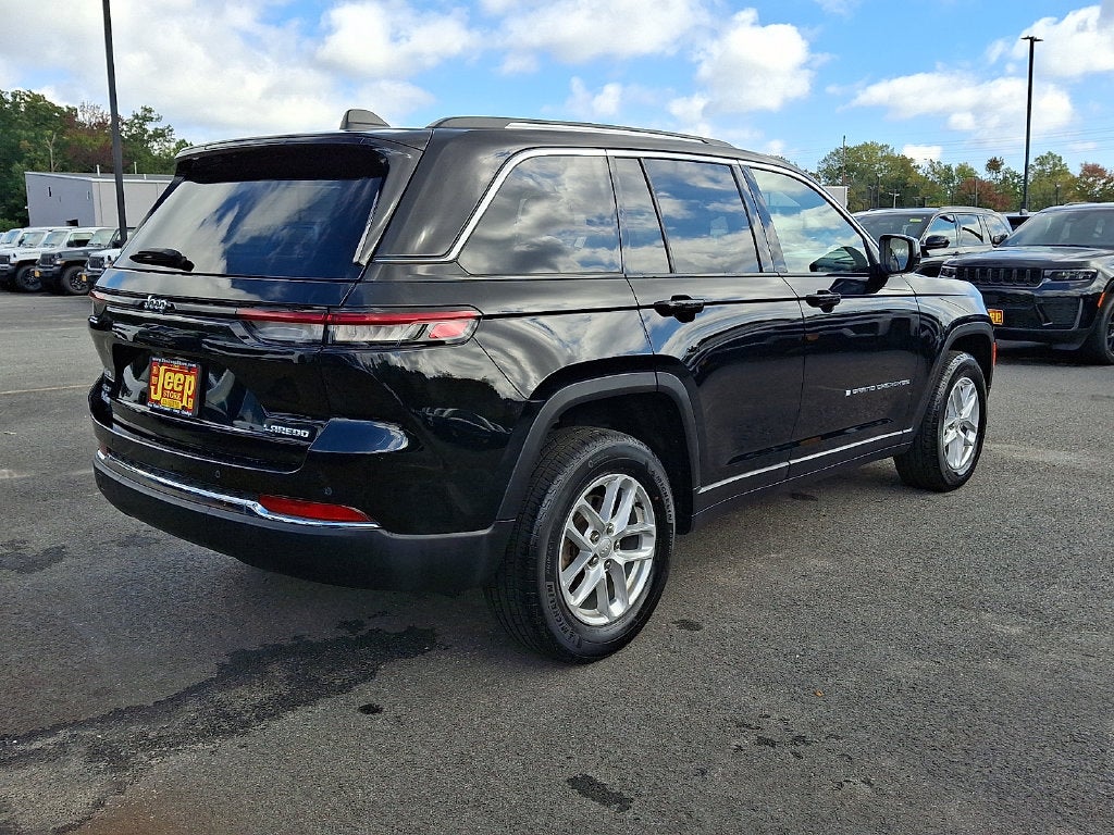 2023 Jeep Grand Cherokee Laredo X