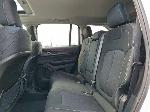 2023 Jeep Grand Cherokee Laredo X