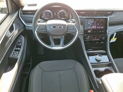 2025 Jeep Grand Cherokee Laredo X