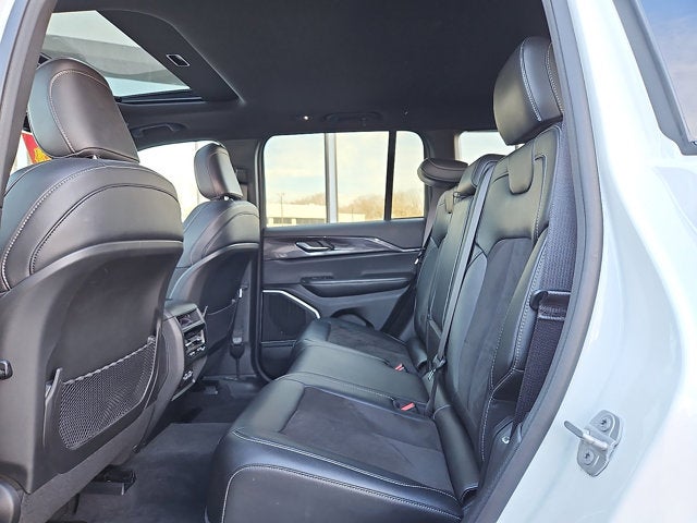 2022 Jeep Grand Cherokee Altitude