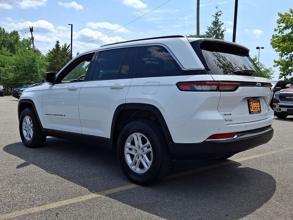 2025 Jeep Grand Cherokee Laredo