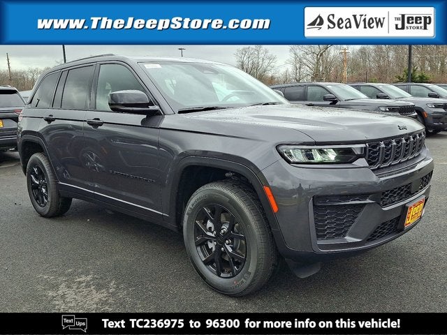 2026 Jeep Grand Cherokee Laredo Altitude