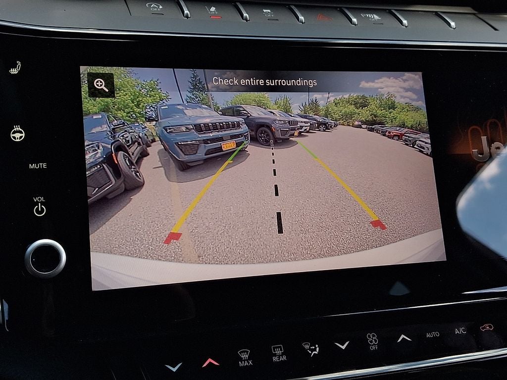 2026 Jeep Grand Cherokee Altitude
