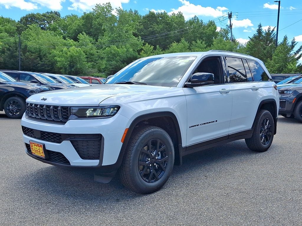2026 Jeep Grand Cherokee Altitude