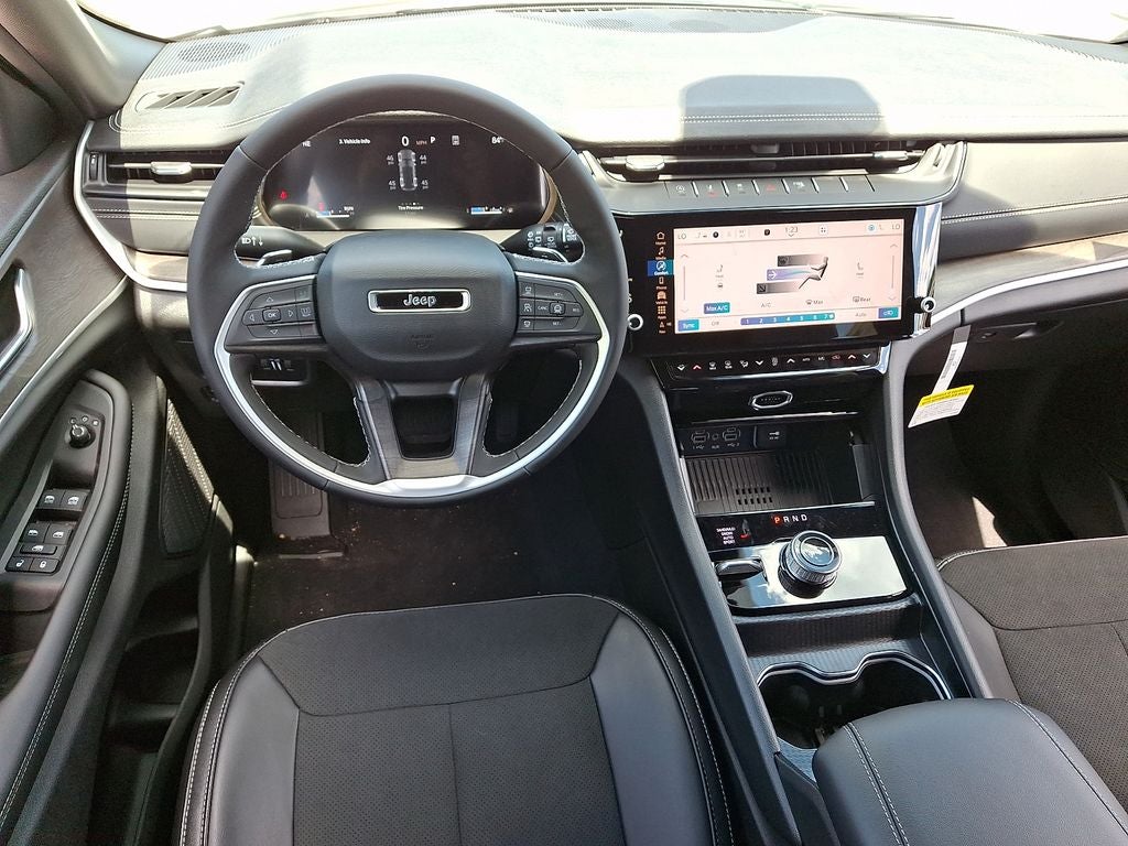 2026 Jeep Grand Cherokee Altitude