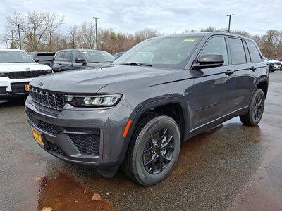 2026 Jeep Grand Cherokee Laredo Altitude