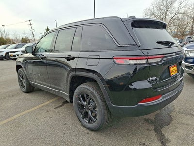 2026 Jeep Grand Cherokee Laredo Altitude