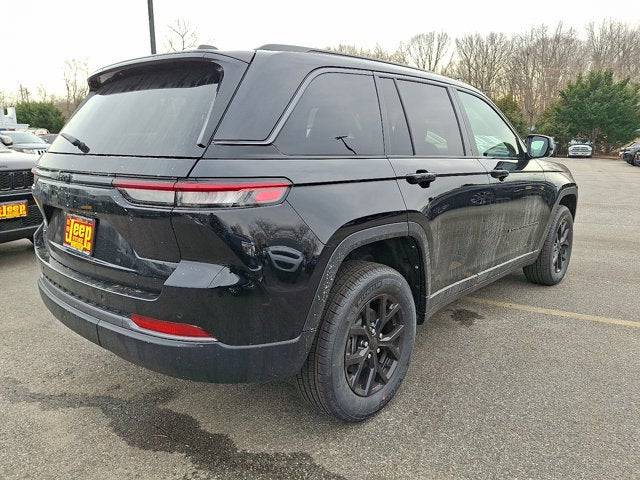 2026 Jeep Grand Cherokee Laredo Altitude