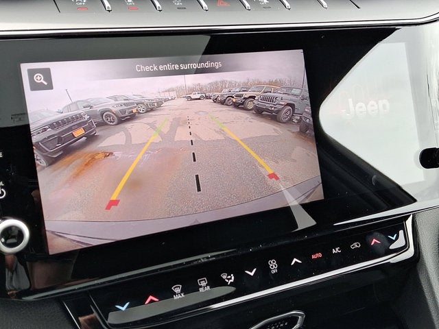 2026 Jeep Grand Cherokee Laredo Altitude