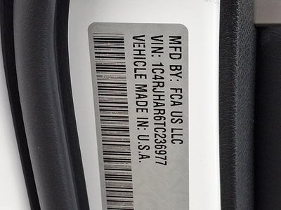 2026 Jeep Grand Cherokee Laredo Altitude