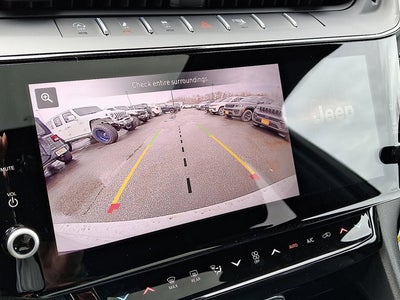 2026 Jeep Grand Cherokee Laredo Altitude