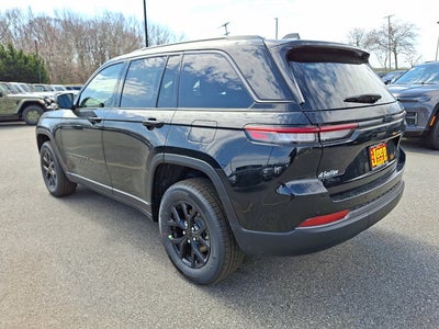 2026 Jeep Grand Cherokee Laredo Altitude