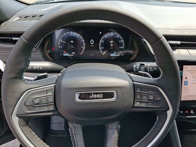 2026 Jeep Grand Cherokee Laredo Altitude