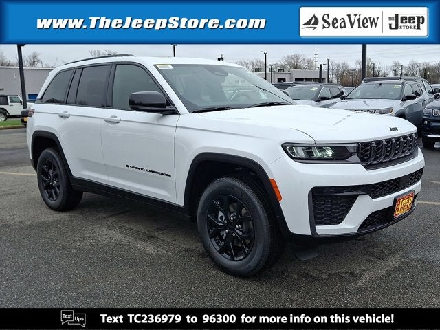 2026 Jeep Grand Cherokee Laredo Altitude