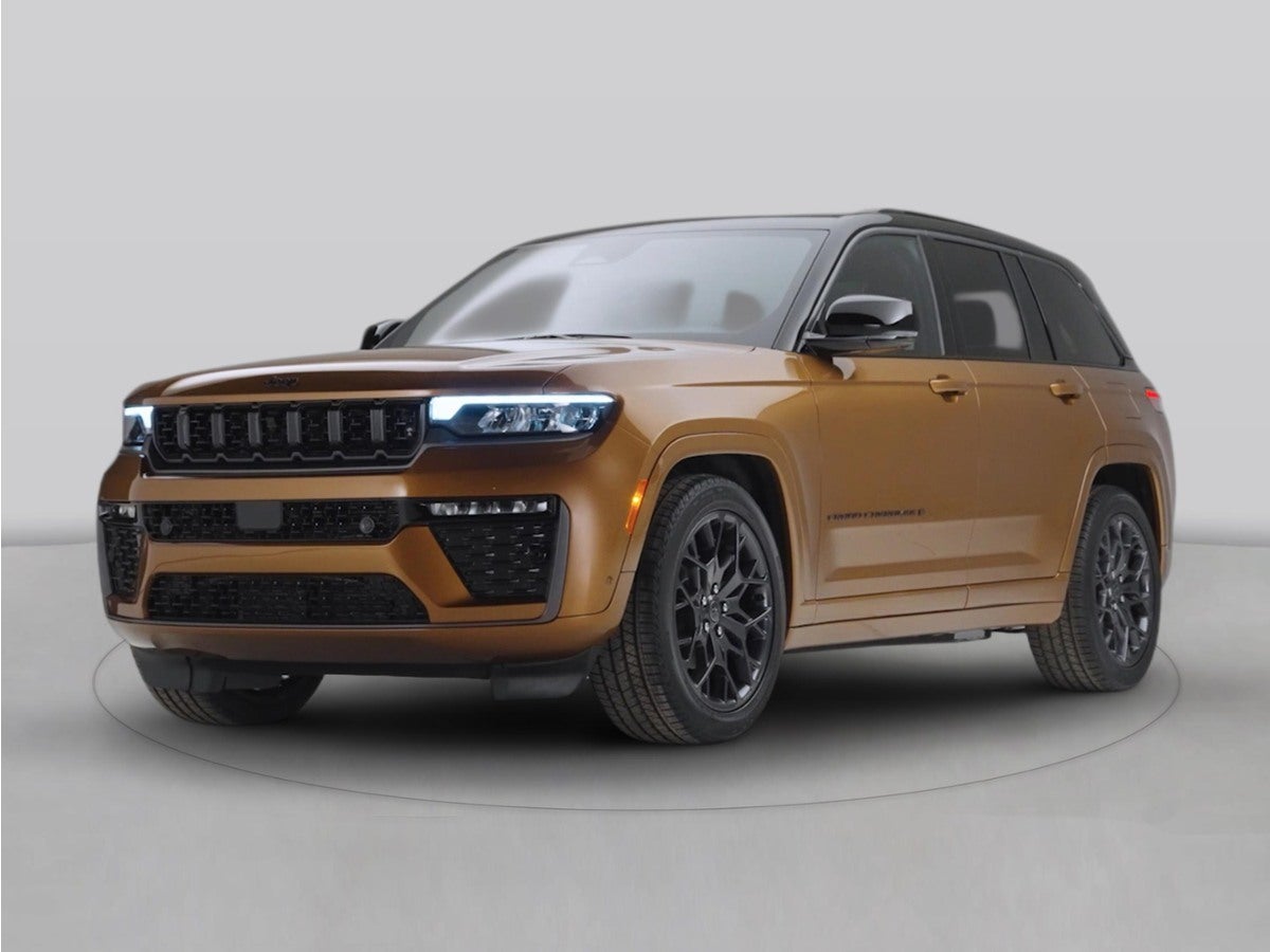 2026 Jeep Grand Cherokee Laredo Altitude