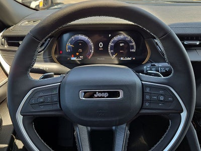 2026 Jeep Grand Cherokee Laredo Altitude
