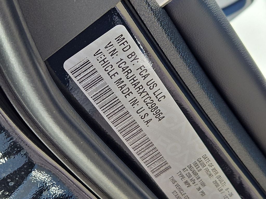 2026 Jeep Grand Cherokee Laredo Altitude