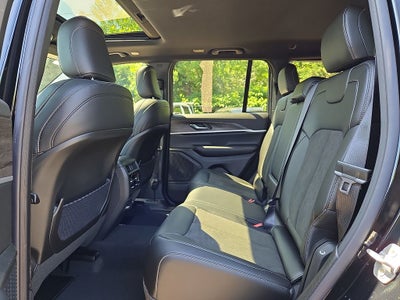 2026 Jeep Grand Cherokee Laredo Altitude
