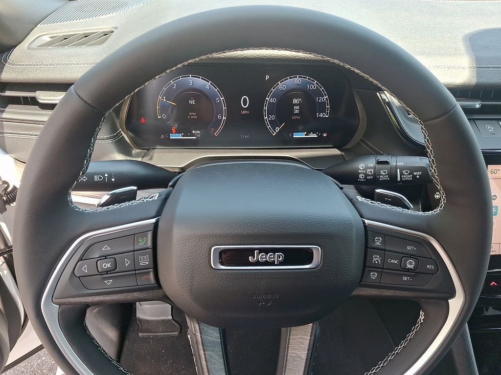 2026 Jeep Grand Cherokee Limited Reserve