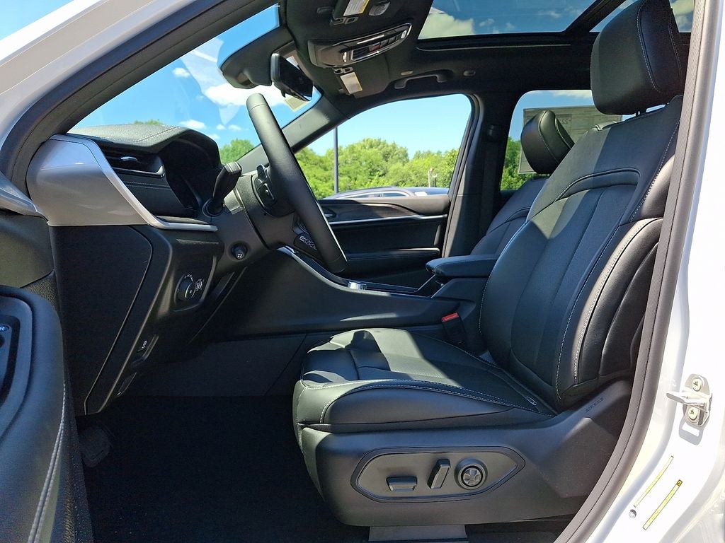 2026 Jeep Grand Cherokee Limited Reserve