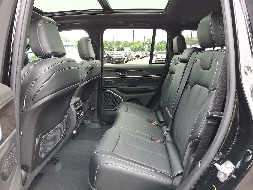 2026 Jeep Grand Cherokee Limited Reserve