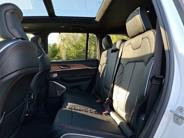 2025 Jeep Grand Cherokee Summit Reserve