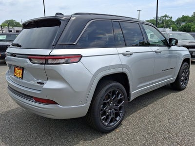 2026 Jeep Grand Cherokee Summit