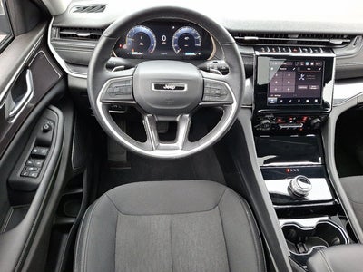 2022 Jeep Grand Cherokee L Laredo