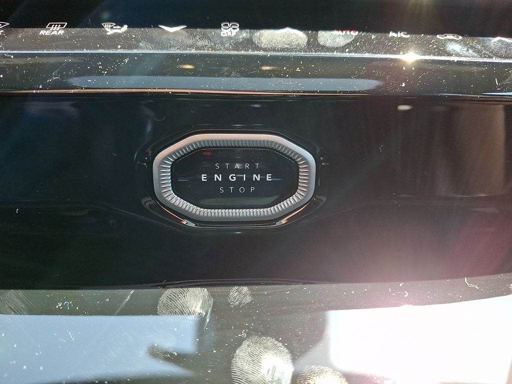 2026 Jeep Grand Cherokee L Laredo Altitude