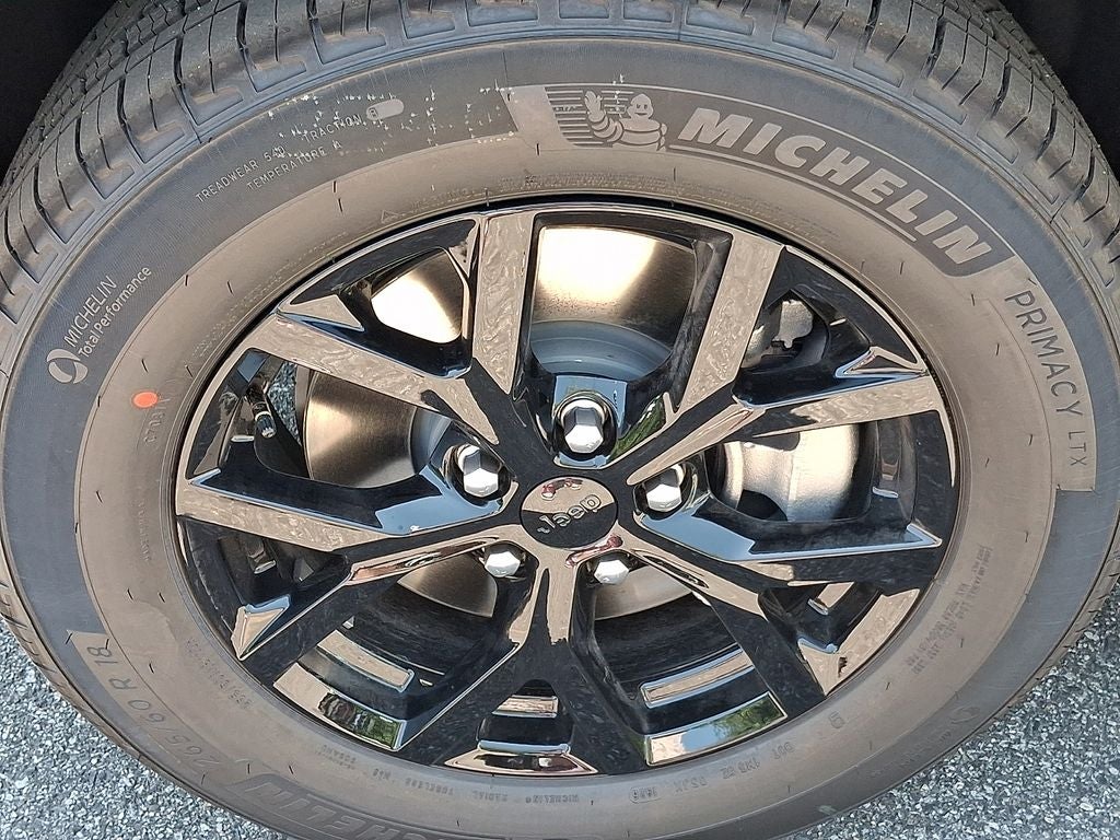 2026 Jeep Grand Cherokee L Laredo Altitude