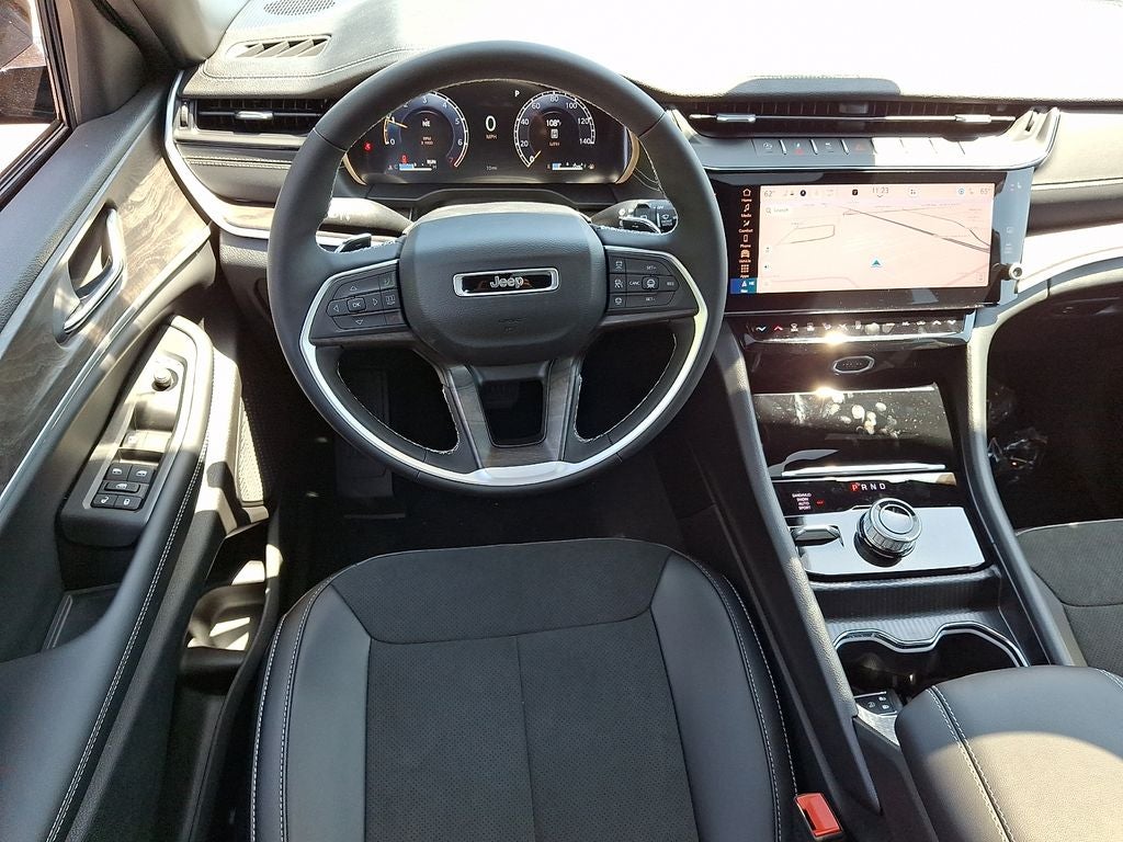 2026 Jeep Grand Cherokee L Laredo Altitude