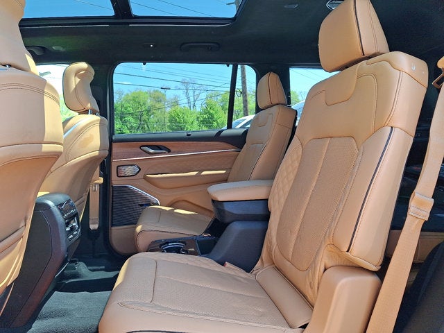 2023 Jeep Grand Cherokee L Summit Reserve