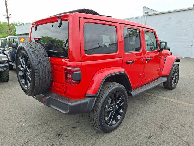 2025 Jeep Wrangler 4xe Sahara