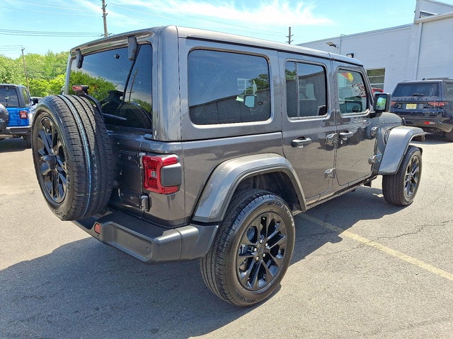 2025 Jeep Wrangler 4xe Sahara