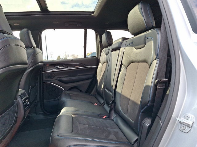 2023 Jeep Grand Cherokee 4xe Trailhawk