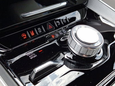 2026 Jeep Grand Wagoneer L 4x4