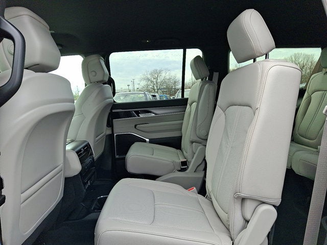 2026 Jeep Grand Wagoneer L 4x4