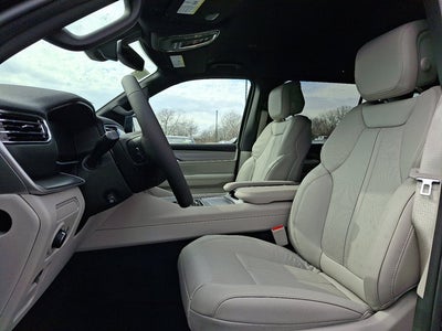 2026 Jeep Grand Wagoneer L 4x4