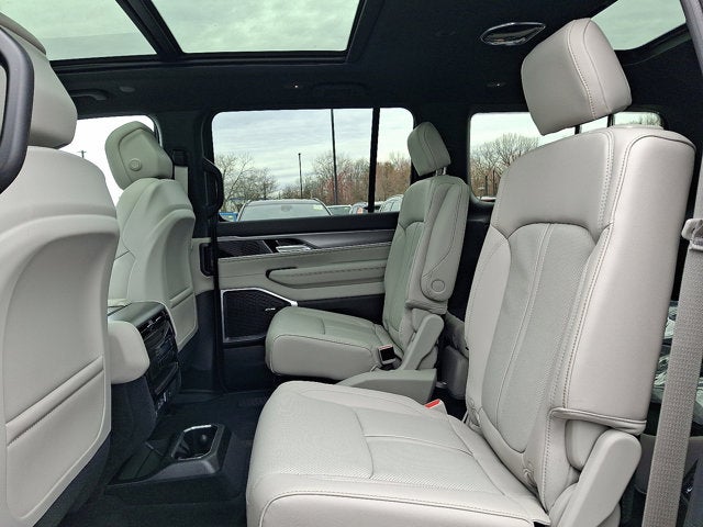 2026 Jeep Grand Wagoneer 4x4