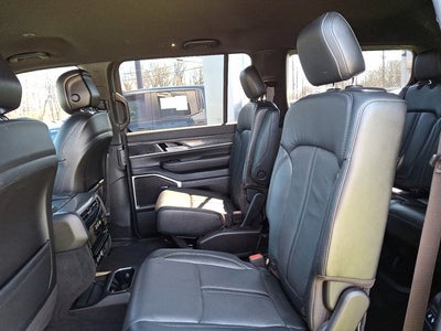 2022 Jeep Wagoneer Series III