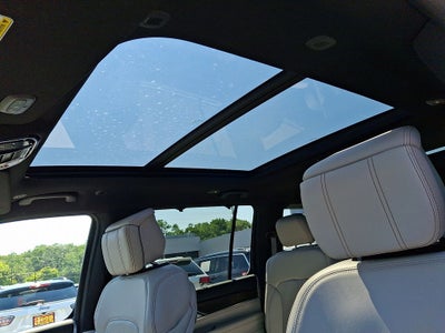 2025 Jeep Grand Wagoneer Base