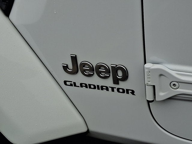 2022 Jeep Gladiator Overland