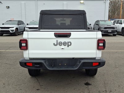 2022 Jeep Gladiator Overland