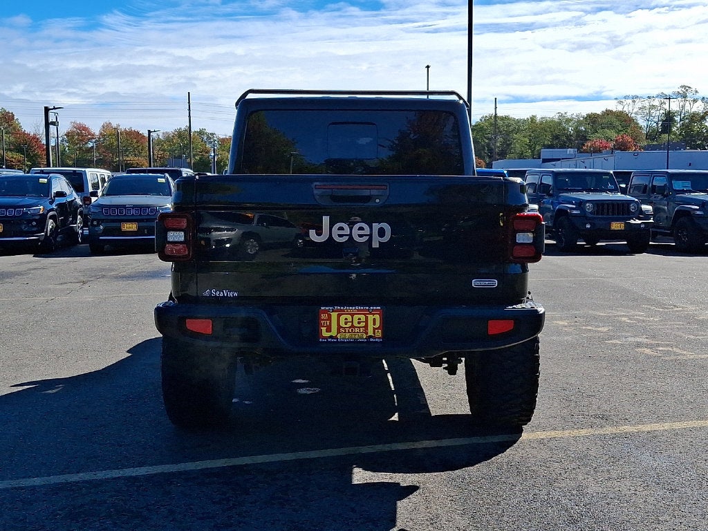 2021 Jeep Gladiator Overland