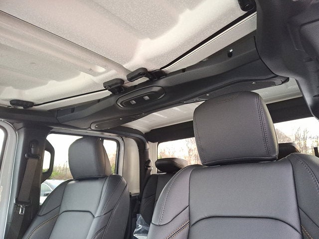 2026 Jeep Gladiator Sahara